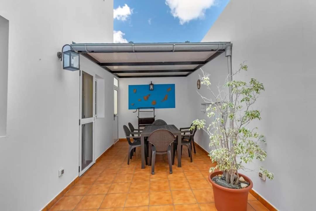 Vivienda Vacacional Las Arenitas San Nicolas Exterior photo